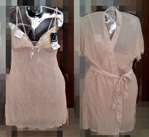 Camisola e Robe Plissada com Renda e Seda