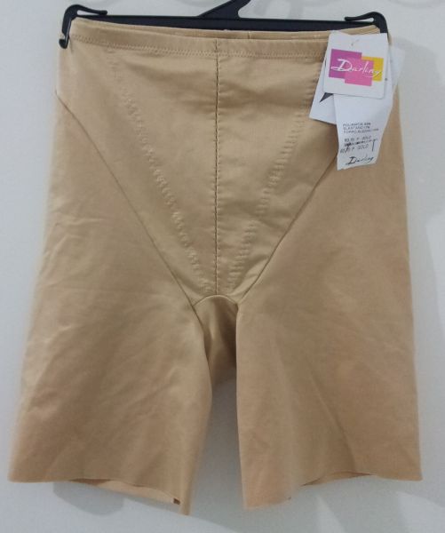 Bermuda em lycra tactel com reforço na frente